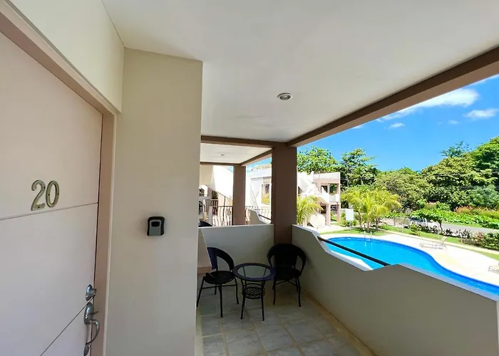 Charming With A Rooftop, Across Сasa de vacaciones Coco