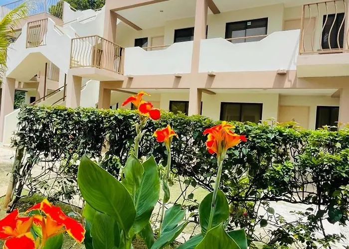 Charming With A Rooftop, Across Сasa de vacaciones